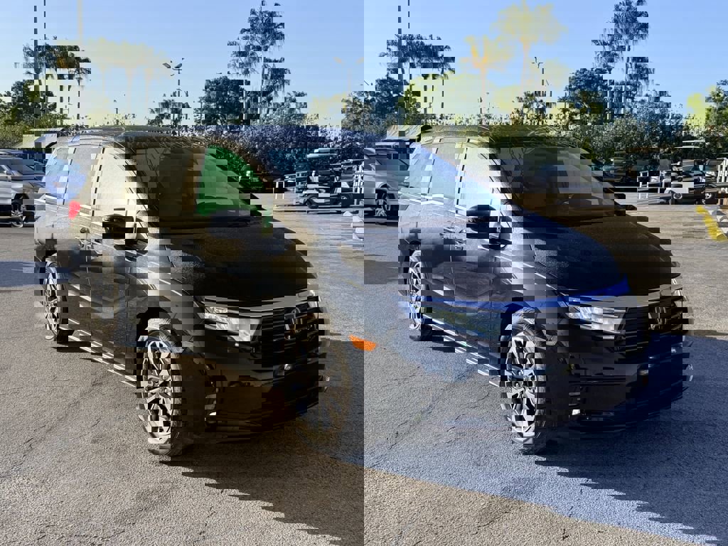 Used 2022 Honda Odyssey EX-L image 2