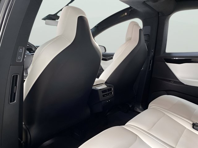Used 2018 Tesla Model X 75D AWD/4WD image 34