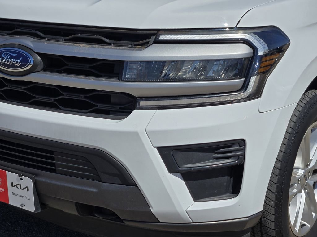 Used 2022 Ford Expedition XLT AWD/4WD image 7