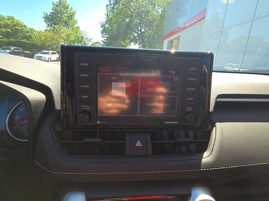 Certified 2021 Toyota RAV4 LE AWD/4WD image 15