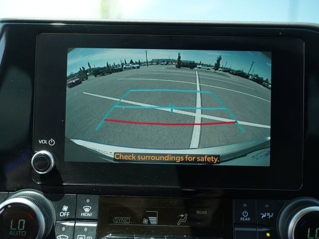 Used 2023 Toyota Highlander LE FWD image 27