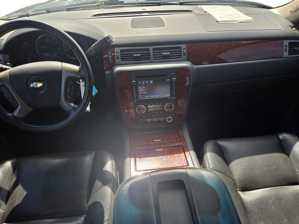 Used 2013 Chevrolet Avalanche LTZ image 21