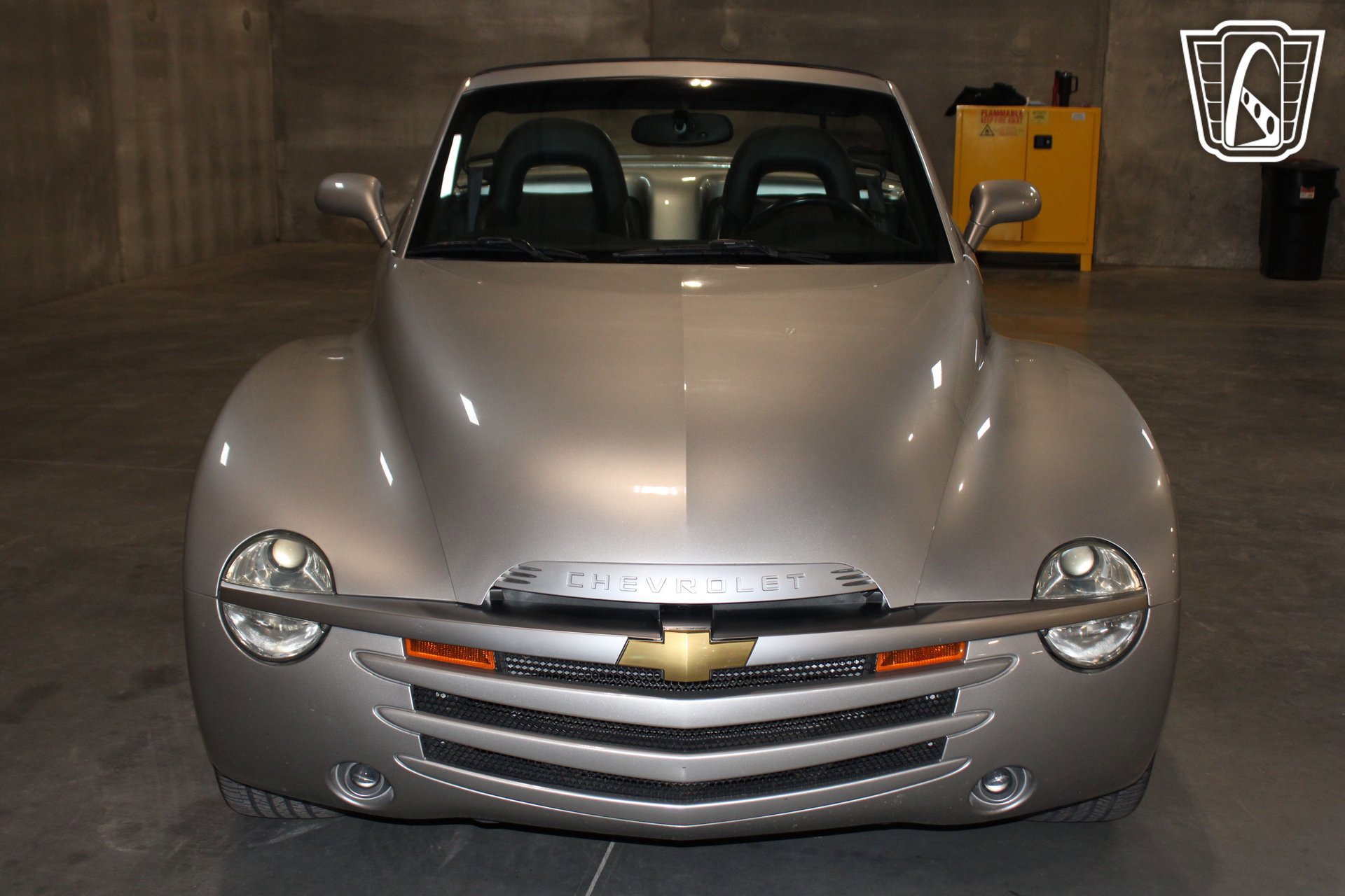 Used 2004 Chevrolet SSR w/ Preferred Equipment Group RWD image 32