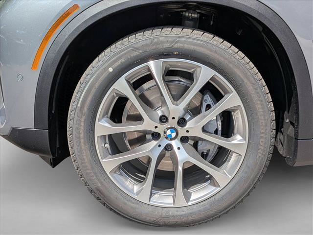 New 2026 BMW X5 xDrive40i w/ Climate Comfort Package AWD/4WD image 10