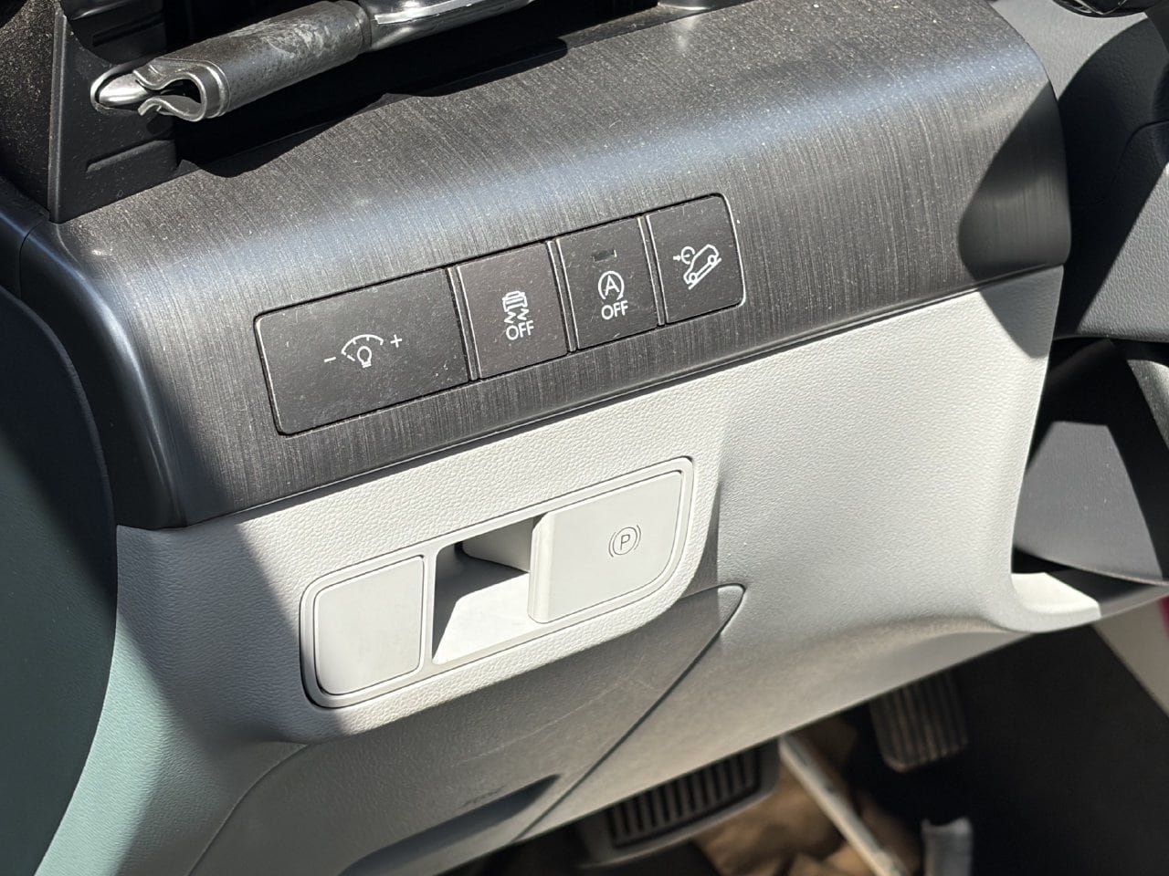 Certified 2024 Hyundai Kona SE AWD/4WD image 7