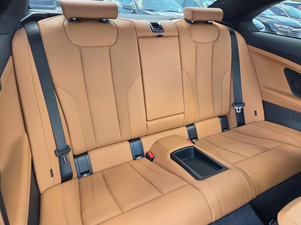 Used 2025 BMW 230i Coupe w/ M Sport Package RWD image 14