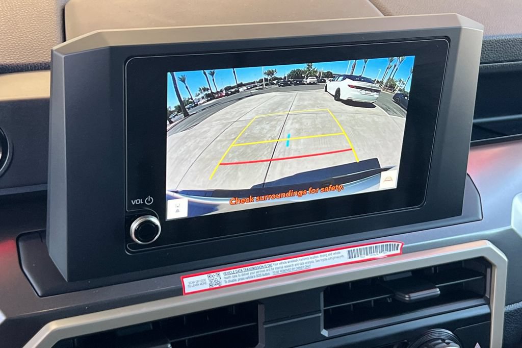 Certified 2025 Toyota Tacoma SR5 AWD/4WD image 22