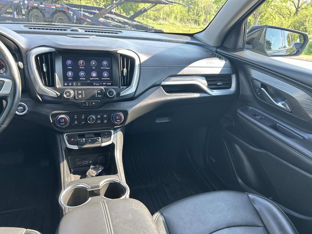 Used 2023 GMC Terrain SLT w/ Infotainment Package II AWD/4WD image 18
