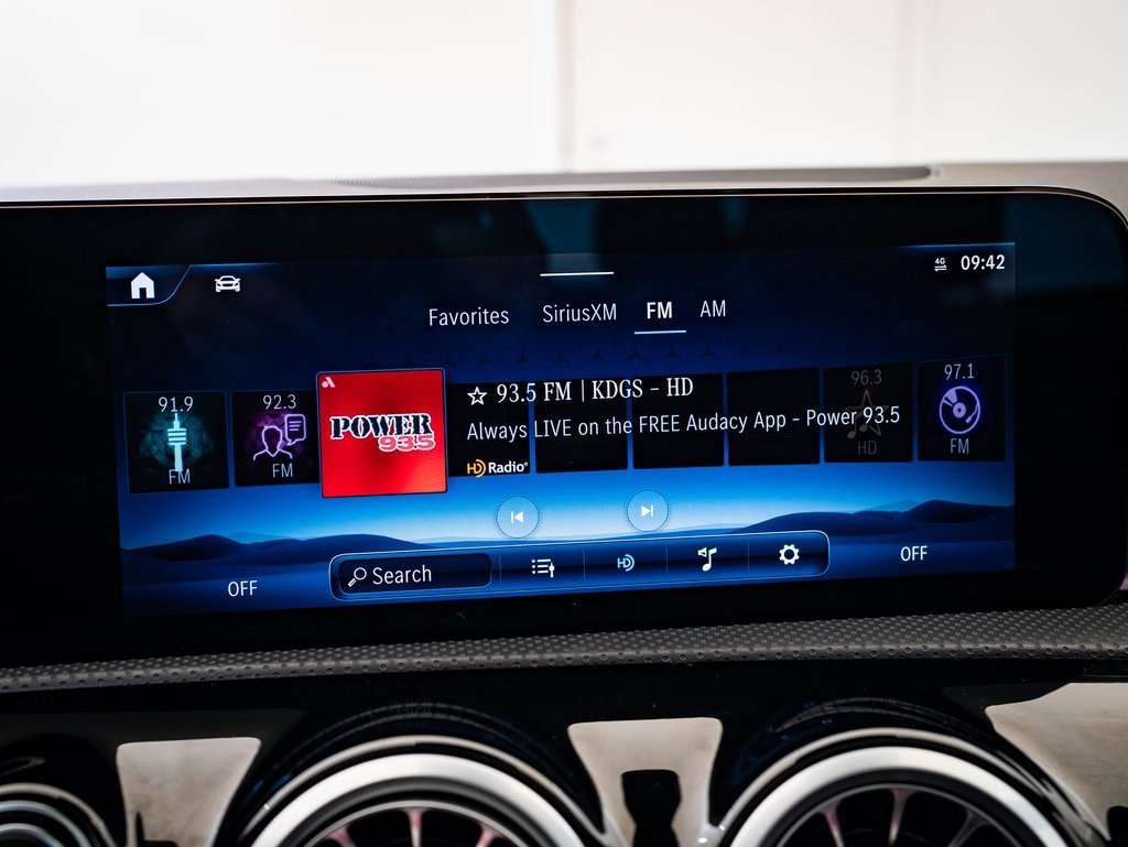 Certified 2025 Mercedes-Benz CLA 250 4MATIC image 28