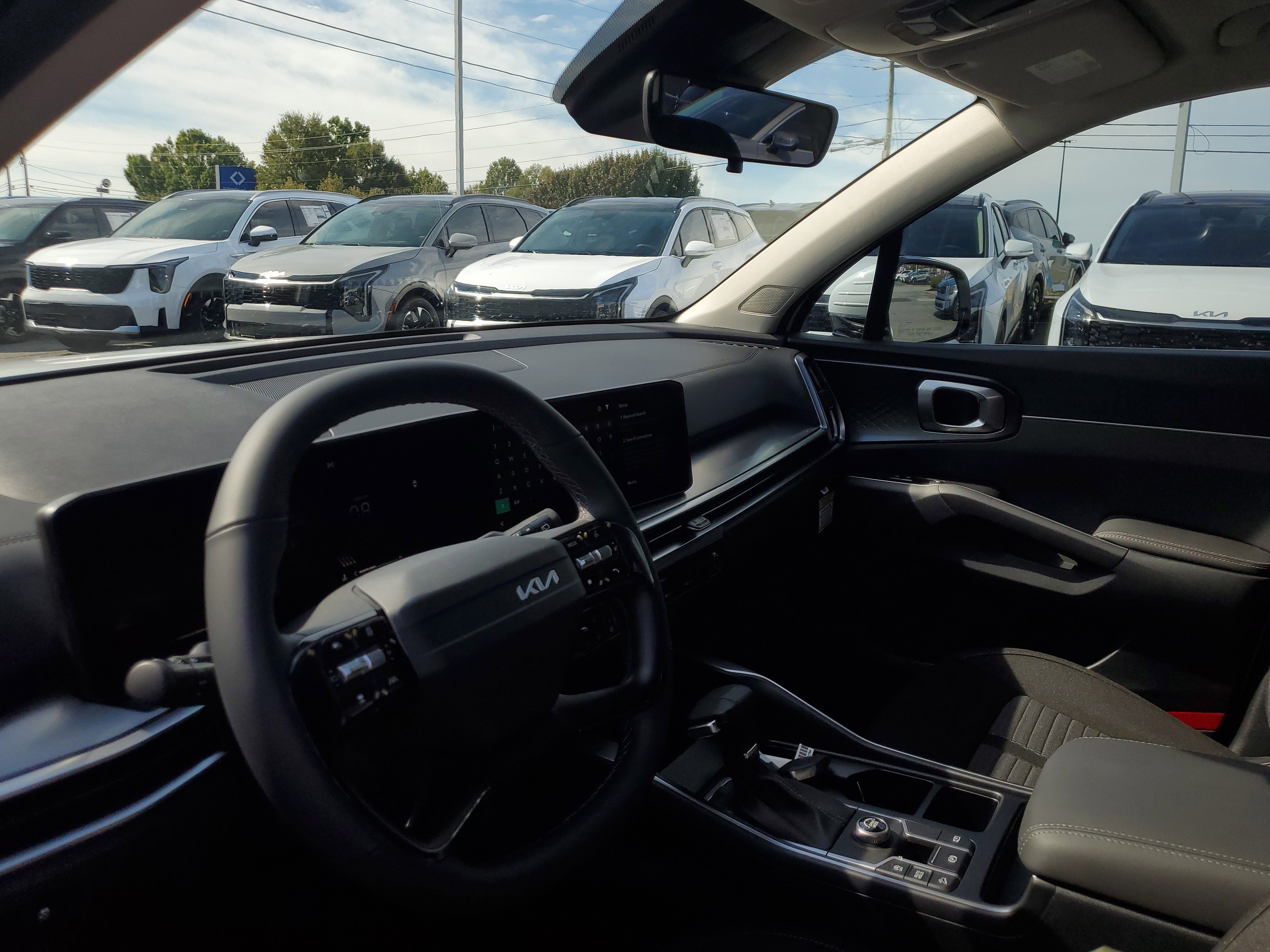 New 2026 Kia Sorento LX image 18