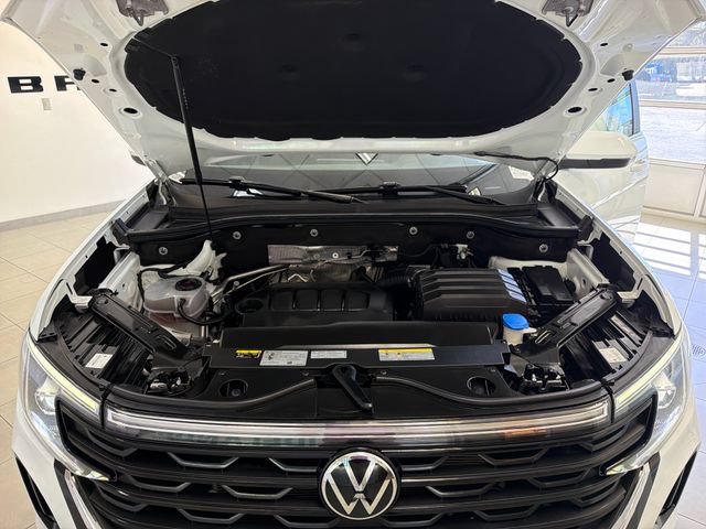 Used 2024 Volkswagen Atlas Cross Sport SE AWD/4WD image 24