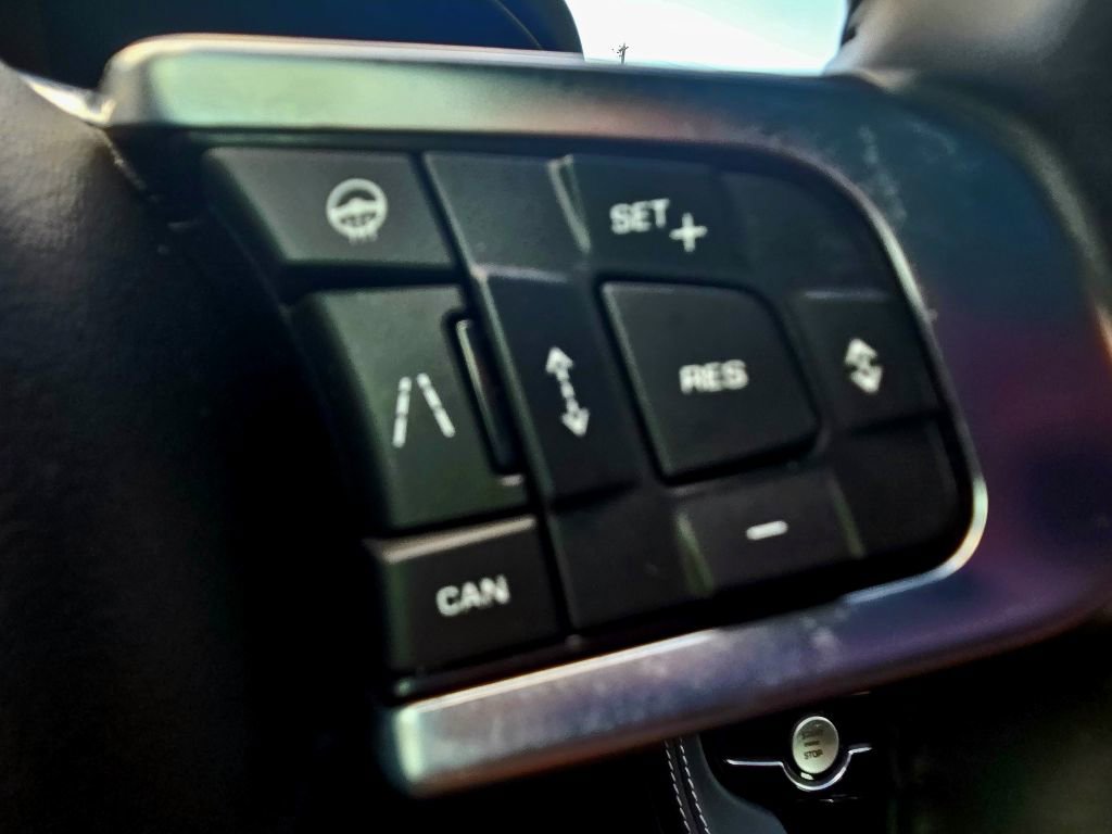 Used 2020 Jaguar F-PACE S image 25