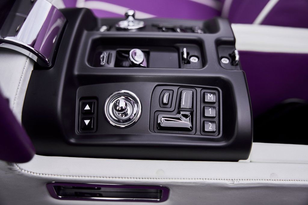 Used 2008 Rolls-Royce Phantom Drophead Coupe RWD image 75