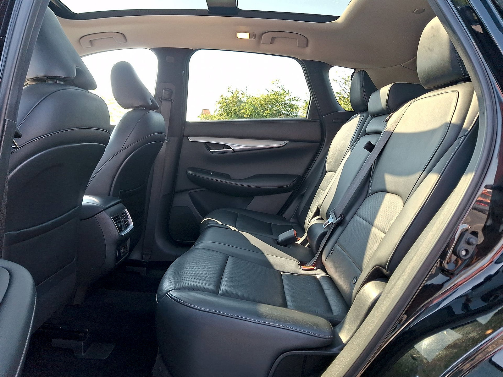 Used 2019 INFINITI QX50 Essential w/ Premium Heat Package AWD/4WD image 20