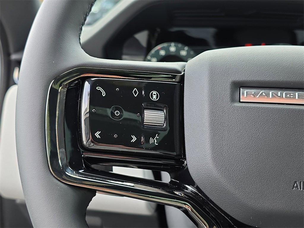 New 2026 Land Rover Range Rover Evoque S image 17