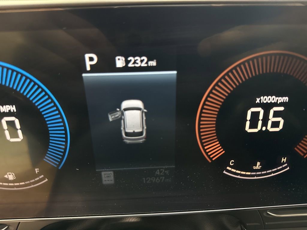 Used 2025 Hyundai Kona SEL image 15