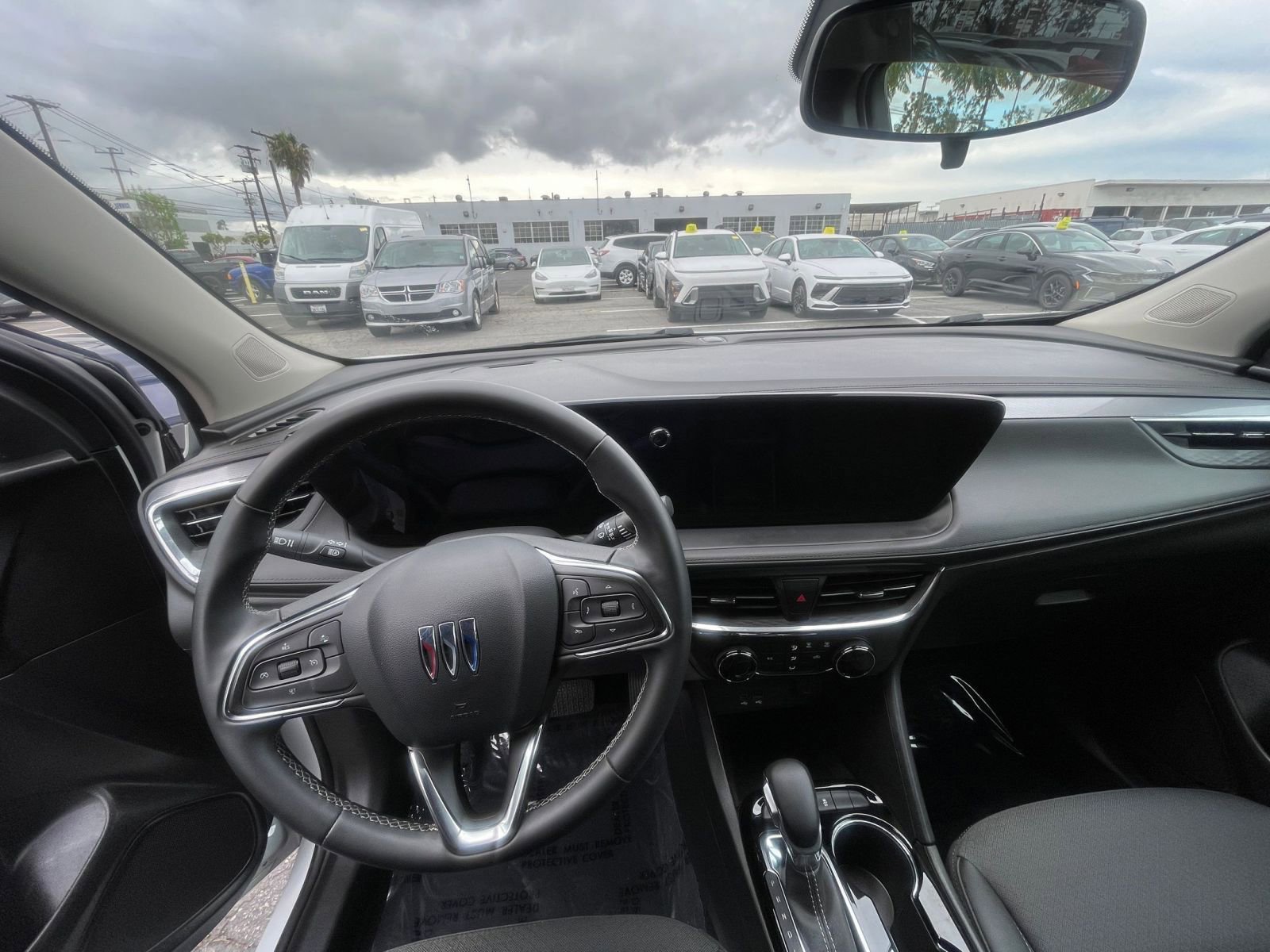 Used 2025 Buick Encore GX Preferred FWD image 34