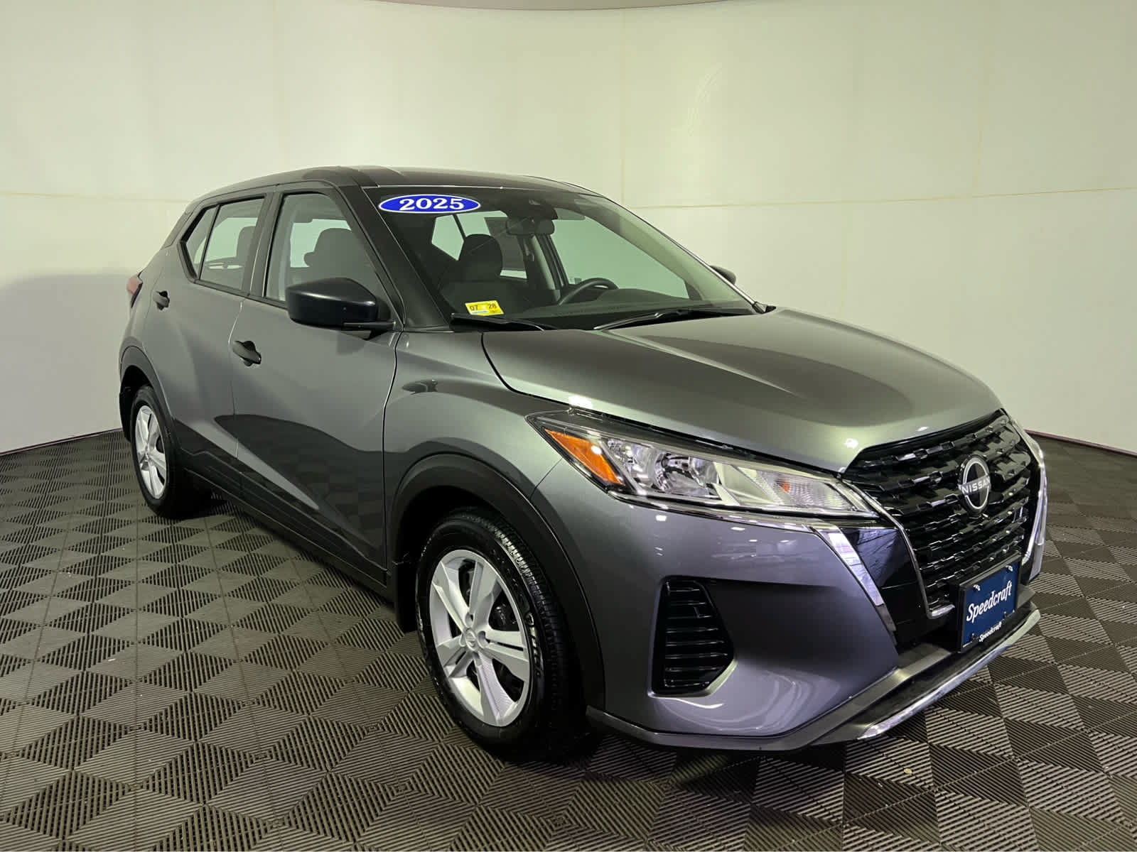 Certified 2025 Nissan Kicks Play S FWD image 1