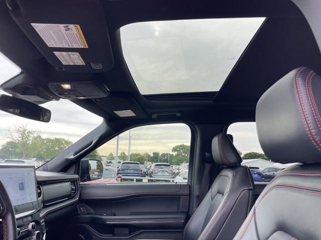 Used 2022 Ford Expedition Limited RWD image 26