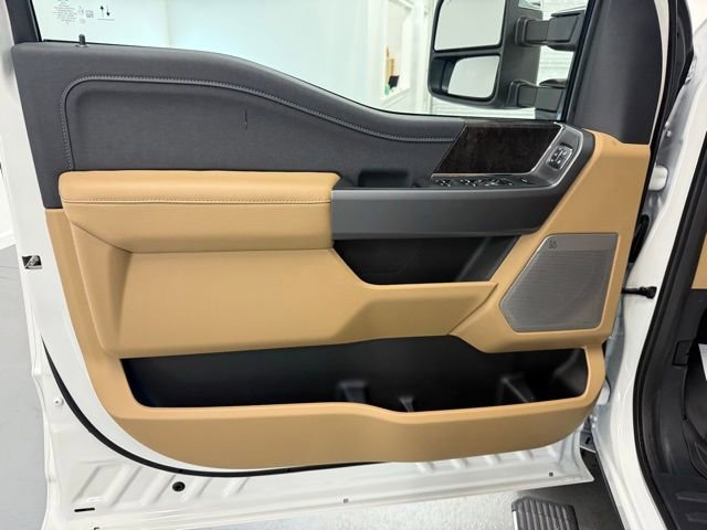 New 2026 Ford F250 Lariat w/ Chrome Package image 14