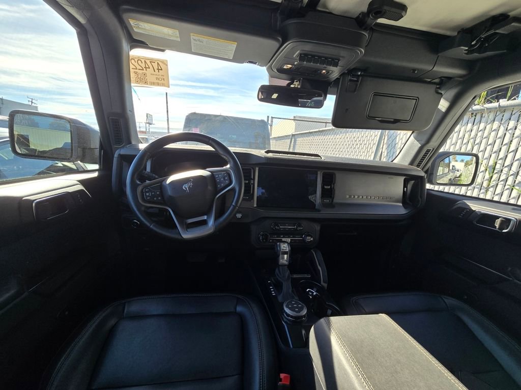 Used 2025 Ford Bronco Badlands image 20