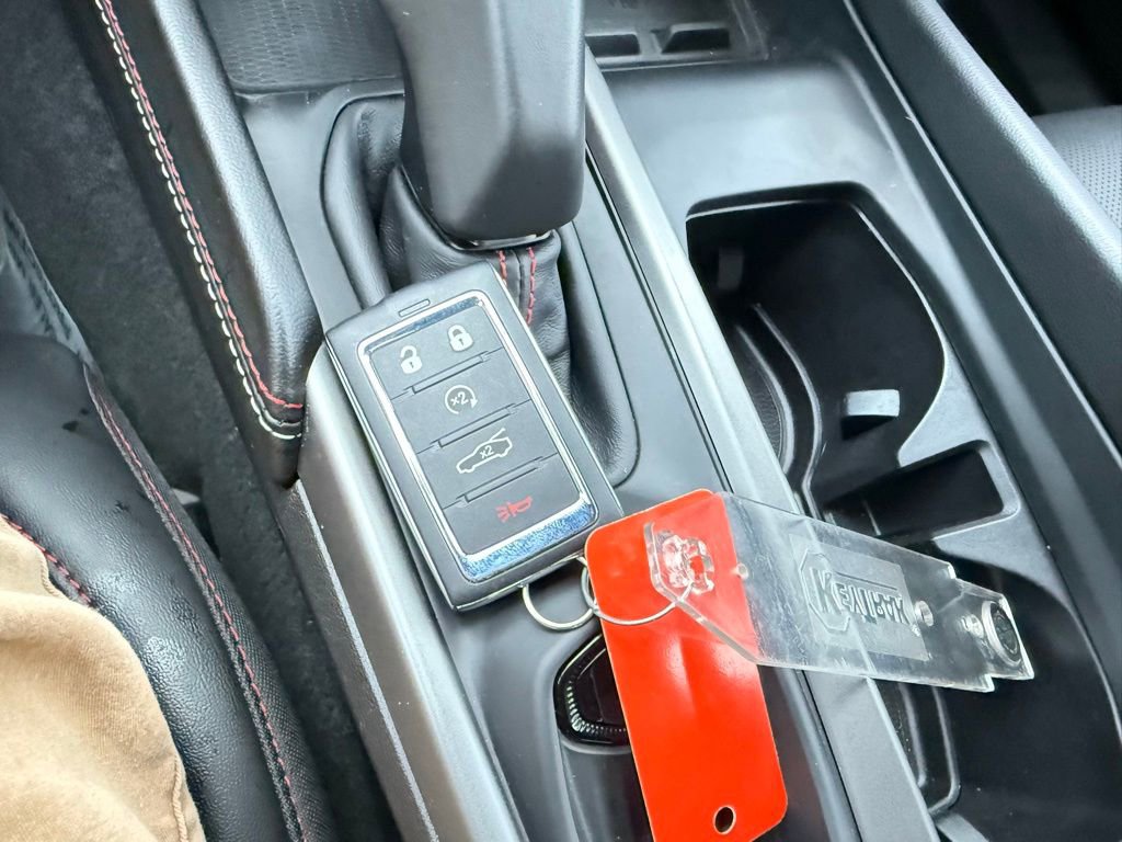 Used 2025 Dodge Charger R/T w/ Plus Group image 32