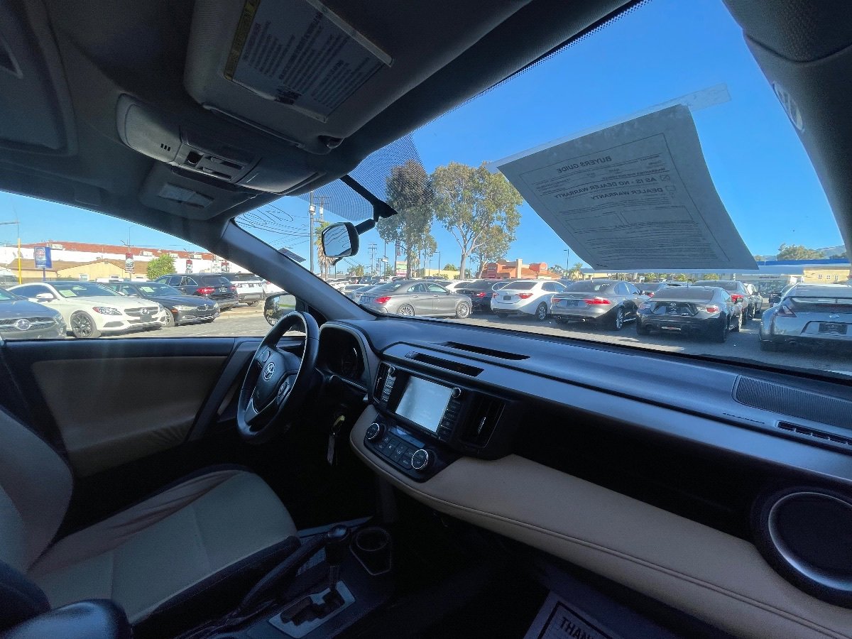 Used 2016 Toyota RAV4 XLE FWD image 12
