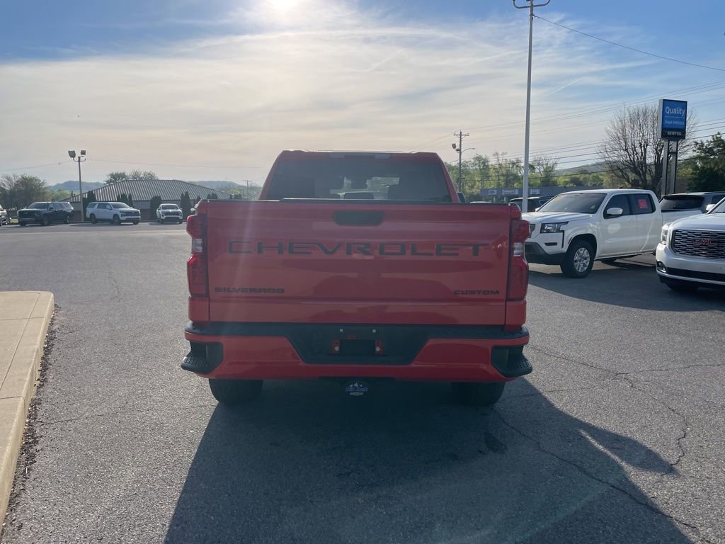 Used 2024 Chevrolet Silverado 1500 Custom w/ Turbomax Blackout Package image 7
