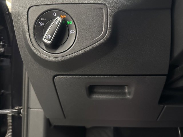 Used 2023 Volkswagen Atlas SEL R-Line image 26