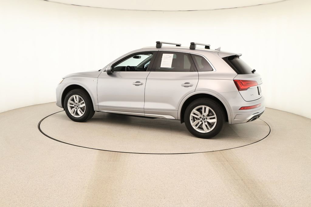 Certified 2023 Audi Q5 2.0T Premium w/ Convenience Package image 3