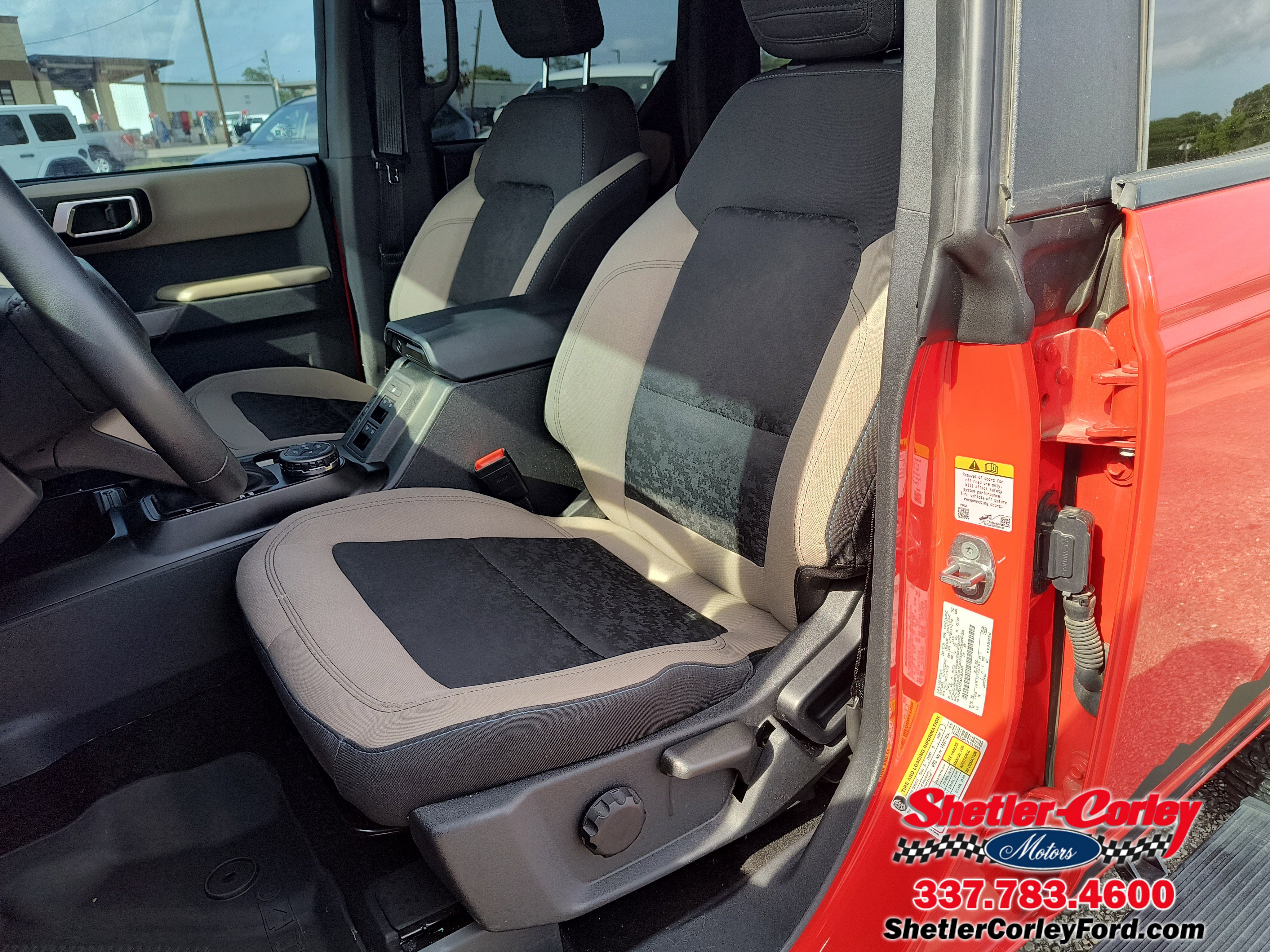 Used 2023 Ford Bronco Wildtrak image 17