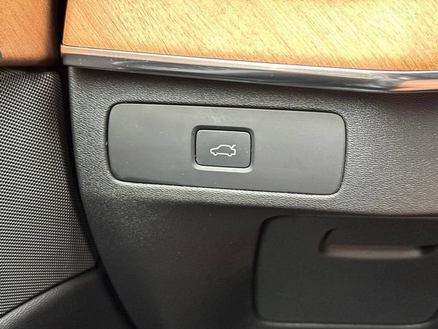 Certified 2023 Volvo XC90 B6 Plus w/ Protection Package Premier AWD/4WD image 32