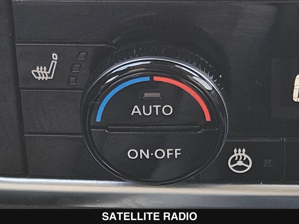 Used 2021 Nissan Rogue SL FWD image 23