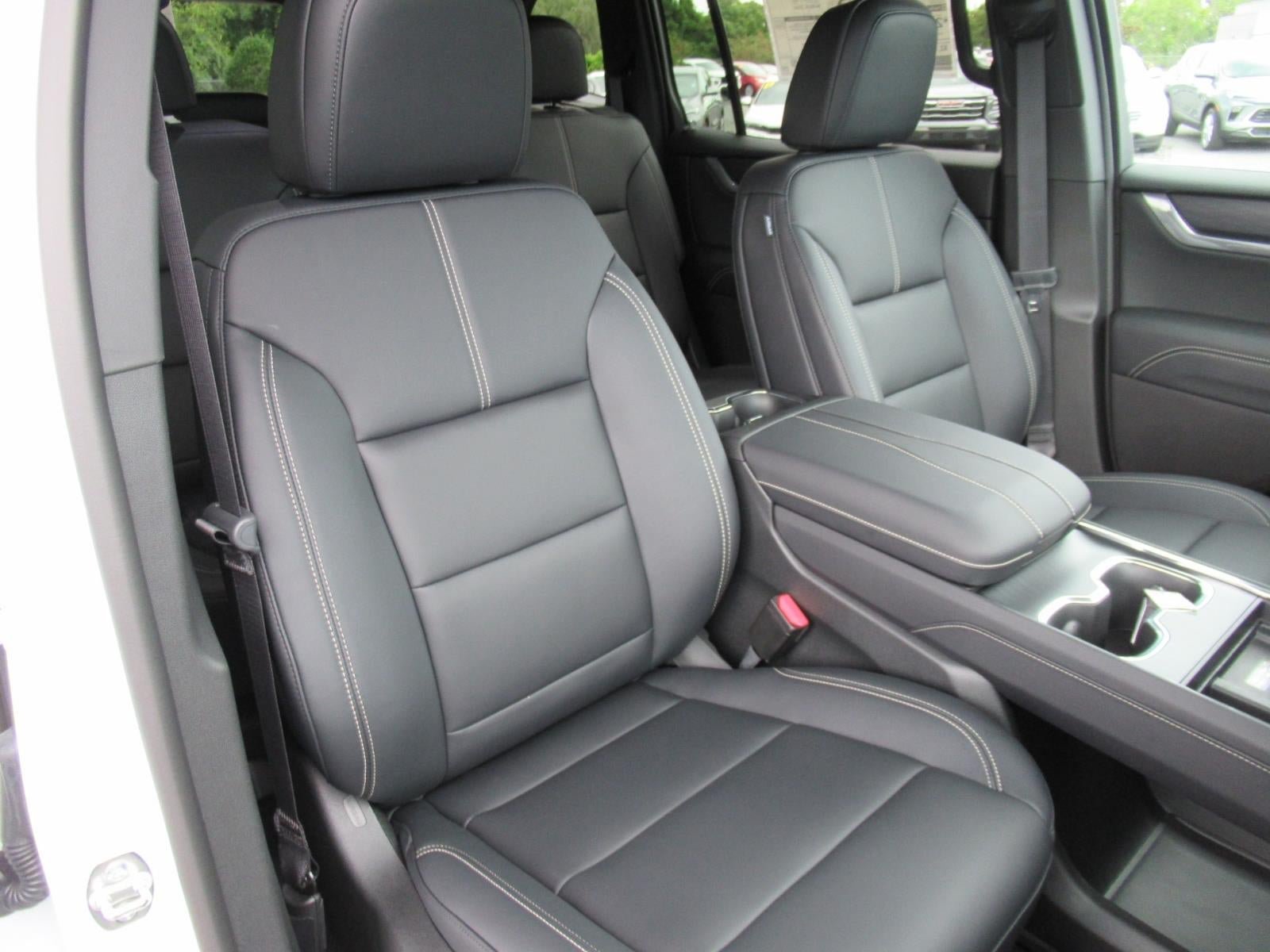New 2027 GMC Acadia Elevation w/ Elevation Premium Package FWD image 9