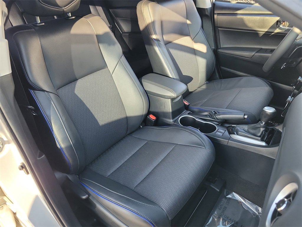 Used 2018 Toyota Corolla SE image 16