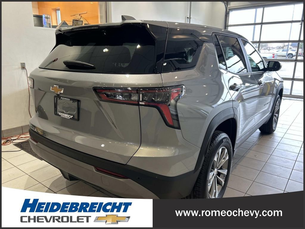 Used 2026 Chevrolet Equinox LT w/ Convenience Package II image 4