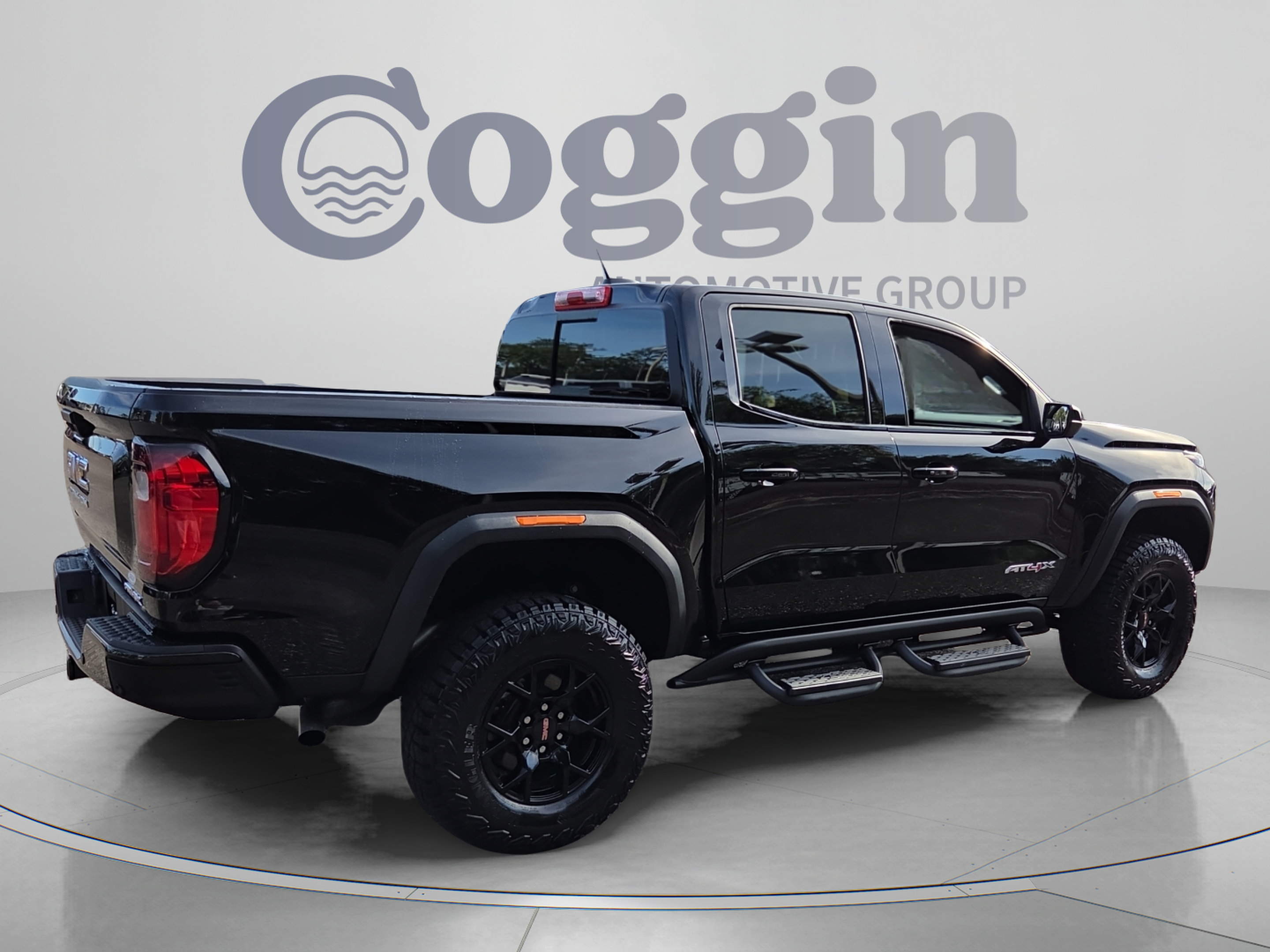 Used 2026 GMC Canyon AT4X AWD/4WD image 5