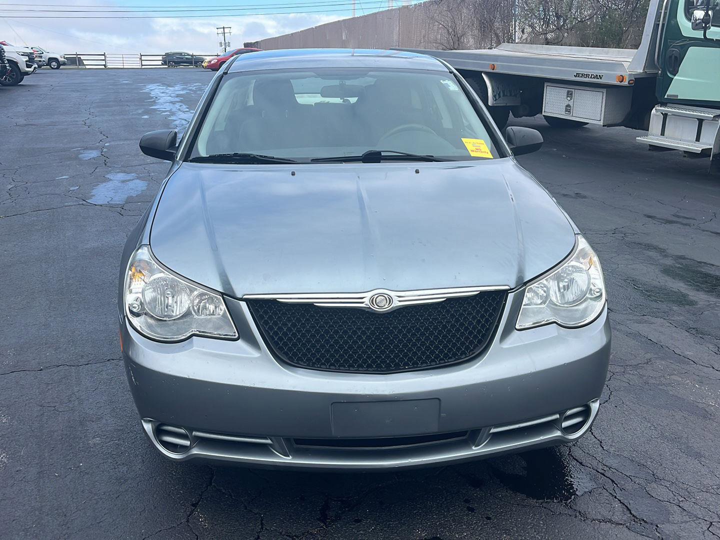 Used 2010 Chrysler Sebring Touring image 8