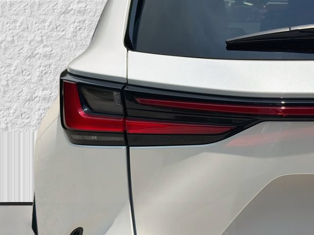 Used 2025 Lexus NX 250 FWD w/ Accessory Package (Z1) image 10