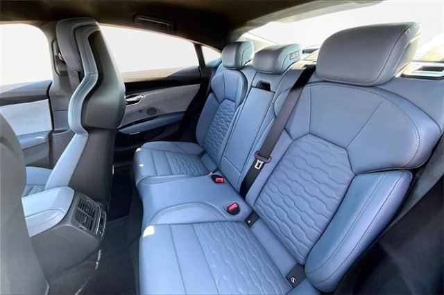 Used 2023 Audi RS e-tron GT w/ Carbon Performance Package image 28