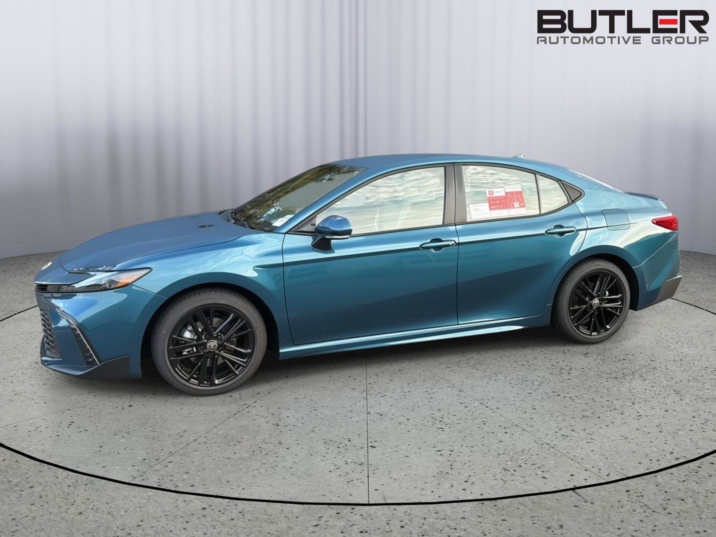 New 2026 Toyota Camry SE FWD image 3