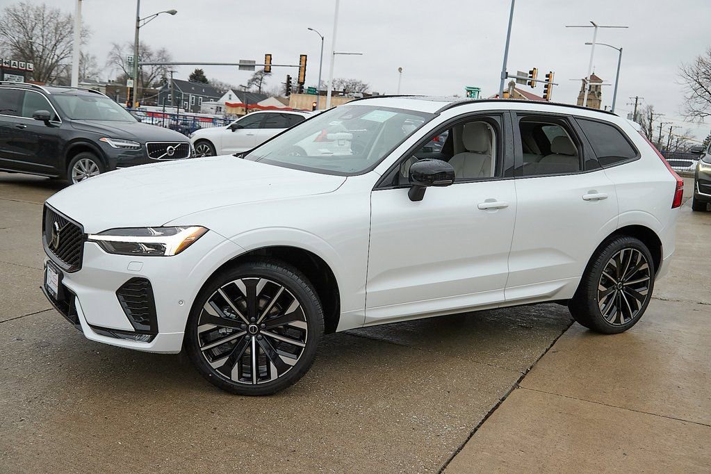 New 2026 Volvo XC60 B5 Ultra w/ Protection Package Premier image 3