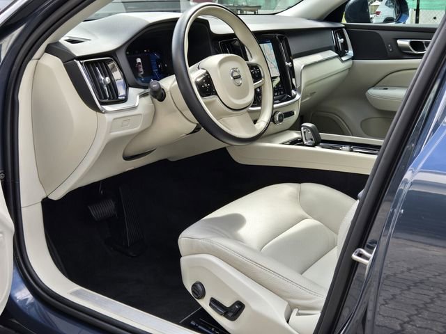 Certified 2024 Volvo V60 B5 Cross Country Plus w/ Protection Package Premier AWD/4WD image 12