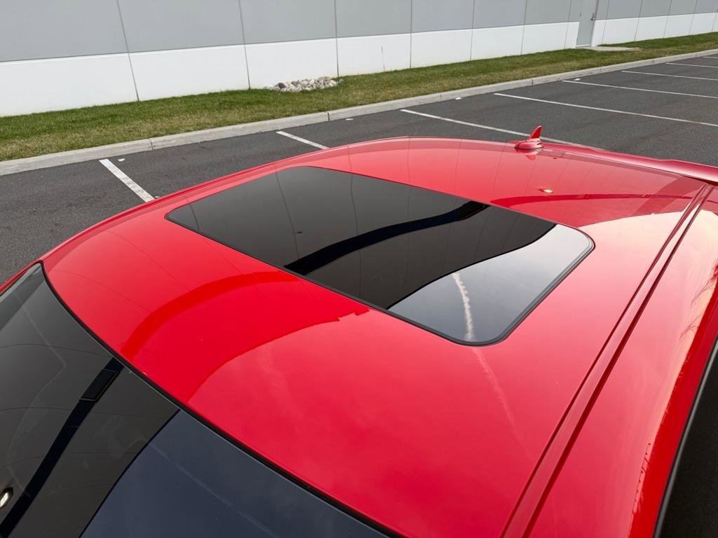 Used 2016 Dodge Challenger SXT Plus image 15