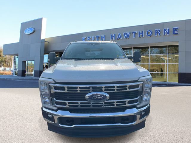 Used 2026 Ford F350 XLT AWD/4WD image 2