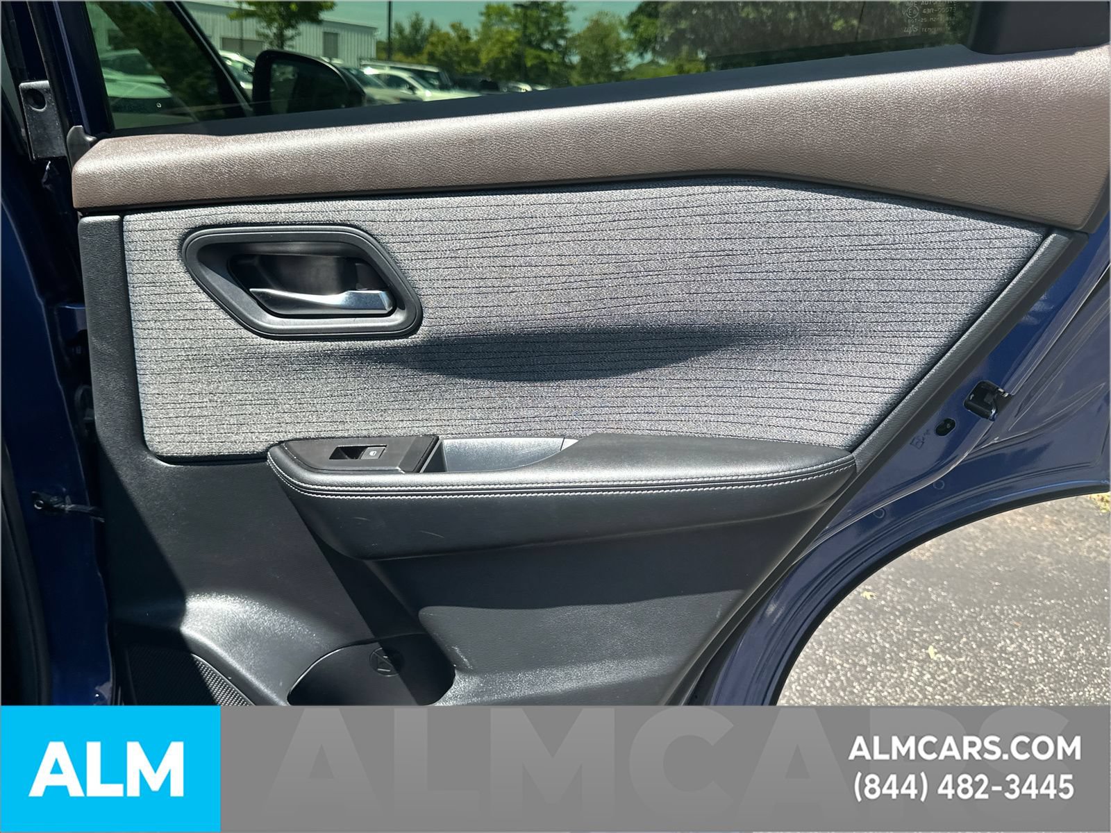 Used 2023 Nissan Rogue SV AWD/4WD image 18