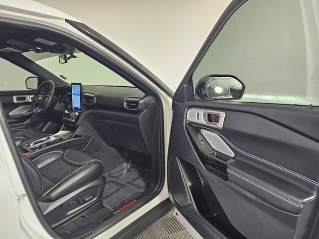 Certified 2023 Ford Explorer ST w/ Equipment Group 401A image 12