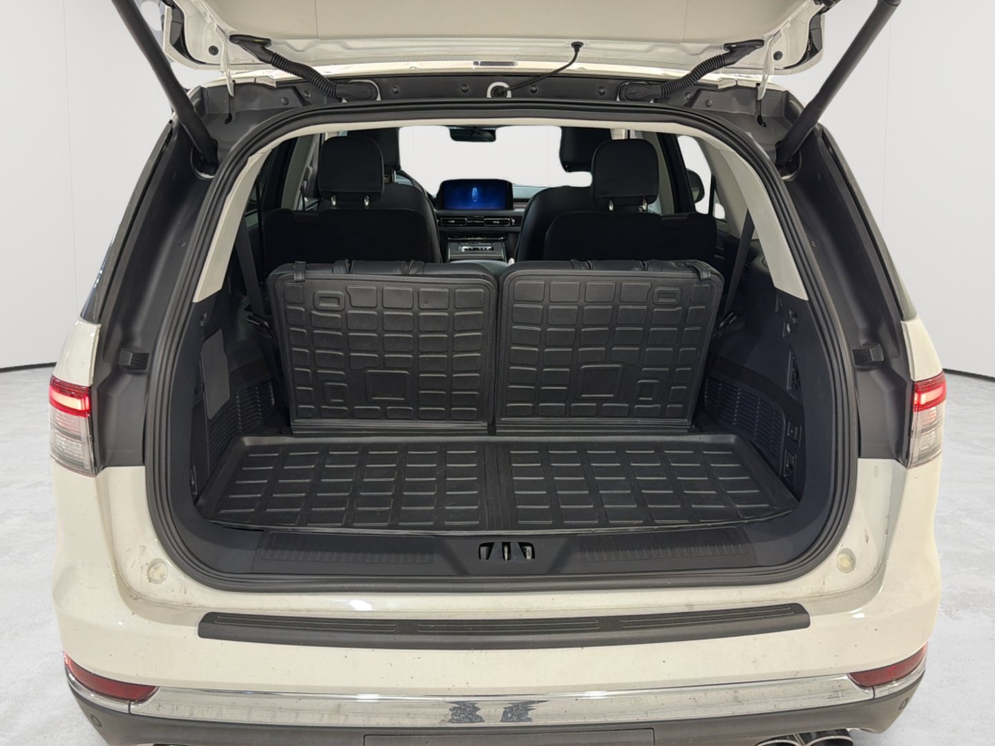 Used 2026 Lincoln Aviator 2WD image 26
