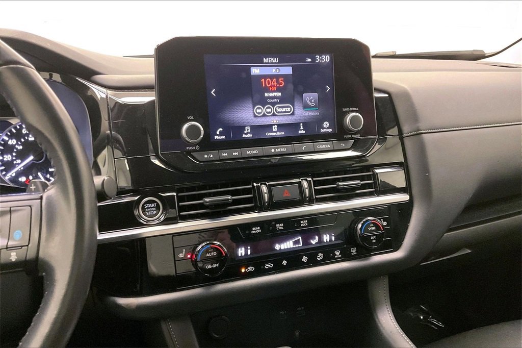 Certified 2024 Nissan Pathfinder SV image 4