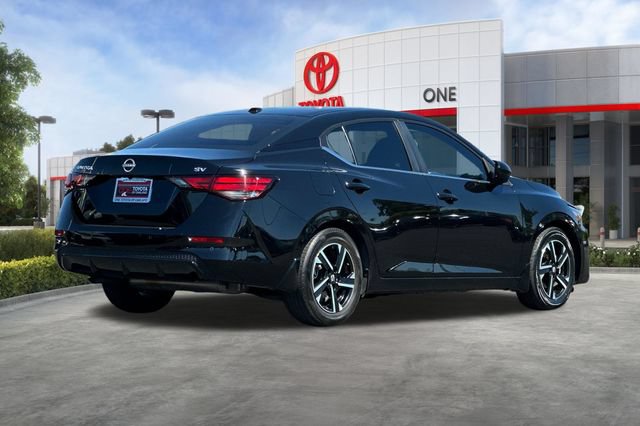 Used 2024 Nissan Sentra SV FWD image 4